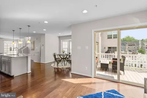 9950 Ravenhurst Rd, Middle River, MD 21220 photo 18