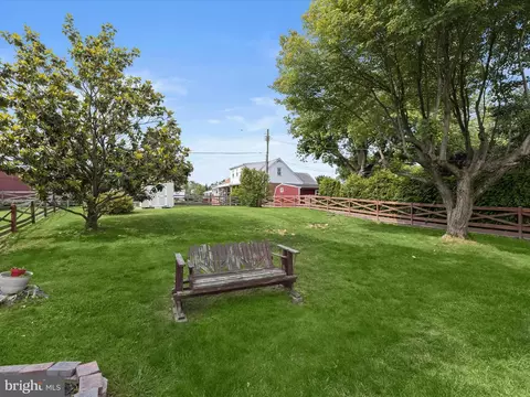 Exterior - 4229 Soth Ave, Nottingham, MD 21236 photo 12 of 15