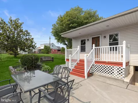 Exterior - 4229 Soth Ave, Nottingham, MD 21236 photo 5 of 15