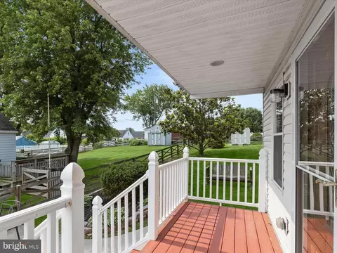 Exterior - 4229 Soth Ave, Nottingham, MD 21236 photo 4 of 15
