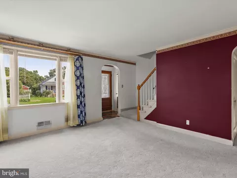 Living - 4229 Soth Ave, Nottingham, MD 21236 photo 2 of 12