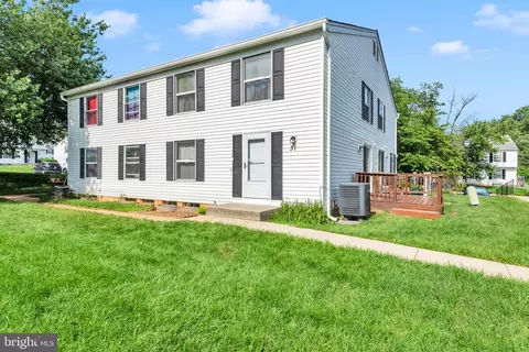 31 Ewing Dr #C, Reisterstown, MD 21136