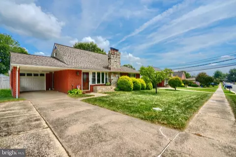 4230 Darleigh Rd, Nottingham, MD 21236