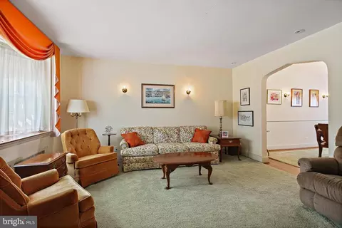 48 Dunkirk Rd, Baltimore, MD 21212 photo 5