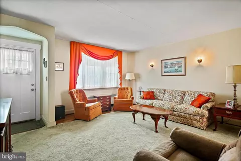 48 Dunkirk Rd, Baltimore, MD 21212 photo 6