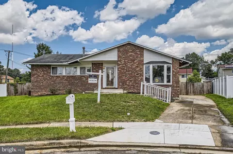 2 Lydia Ct, Pikesville, MD 21208