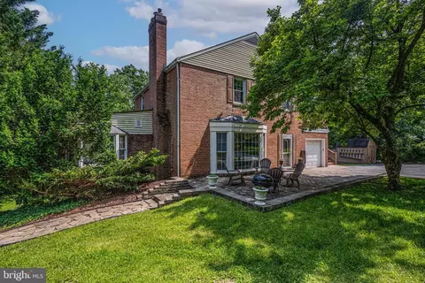 1011 Francis Ave, Halethorpe, MD 21227