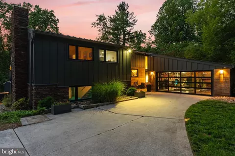 4304 Starview Ct, Glen Arm, MD 21057