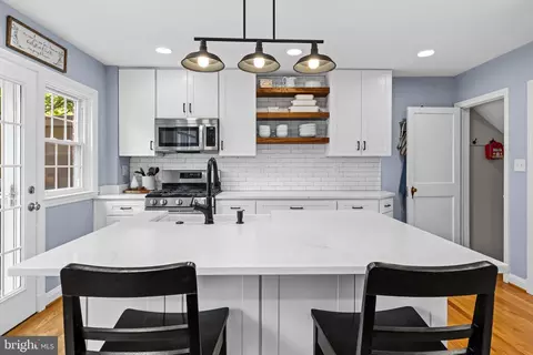 Kitchen - 206 Blenheim Rd, Baltimore, MD 21212 photo 5 of 6