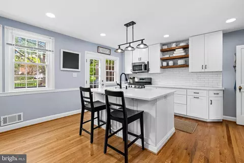 Kitchen - 206 Blenheim Rd, Baltimore, MD 21212 photo 2 of 6