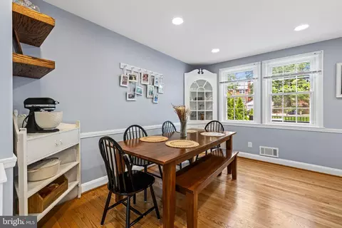 Dining - 206 Blenheim Rd, Baltimore, MD 21212 photo 1 of 2