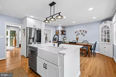 Kitchen - 206 Blenheim Rd, Baltimore, MD 21212 photo 4 of 6