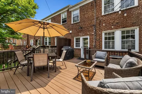 Exterior - 206 Blenheim Rd, Baltimore, MD 21212 photo 3 of 7