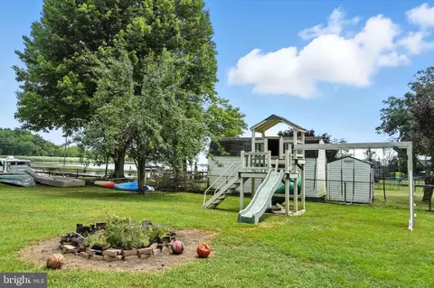 Exterior - 984 Seneca Park Rd, Middle River, MD 21220 photo 5 of 5