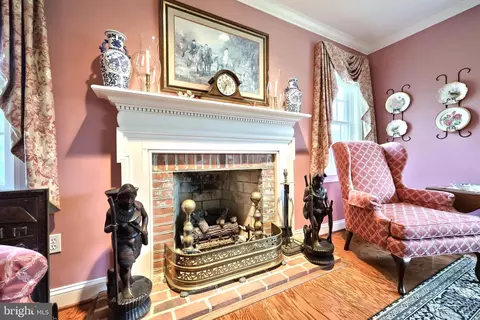 Living - 2700 Stockton Rd, Phoenix, MD 21131 photo 3 of 5