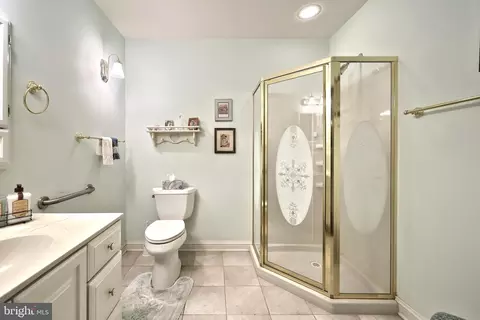 Bath - 2700 Stockton Rd, Phoenix, MD 21131 photo 1 of 8