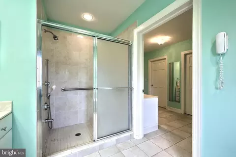 Bath - 2700 Stockton Rd, Phoenix, MD 21131 photo 5 of 8