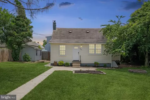 7821 Wendover Ave, Parkville, MD 21234