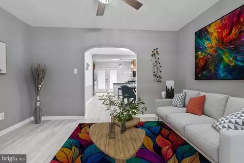 Living - 3101 Texas Ave, Parkville, MD 21234 photo 1 of 5