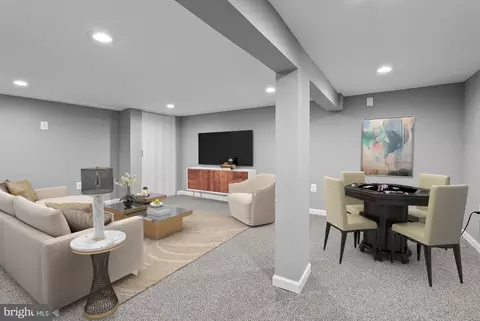 Living - 3101 Texas Ave, Parkville, MD 21234 photo 5 of 5