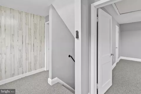Entry Way - 3101 Texas Ave, Parkville, MD 21234 photo 3 of 9