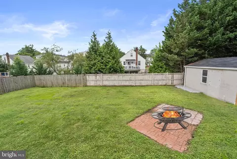 Exterior - 3101 Texas Ave, Parkville, MD 21234 photo 13 of 15