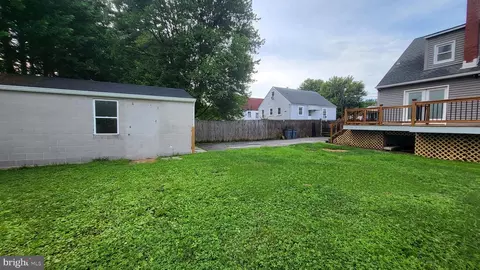 Exterior - 3101 Texas Ave, Parkville, MD 21234 photo 12 of 15