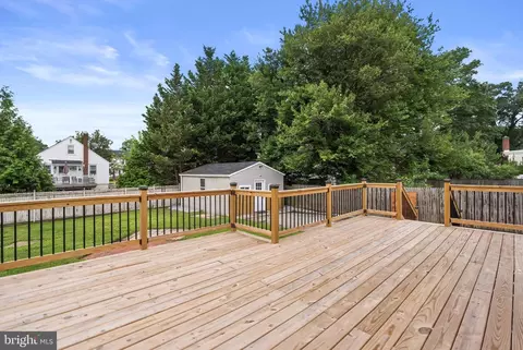 Exterior - 3101 Texas Ave, Parkville, MD 21234 photo 3 of 15