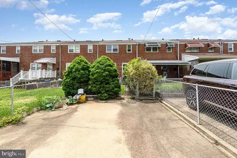 Exterior - 934 Circle Dr, Halethorpe, MD 21227 photo 3 of 3