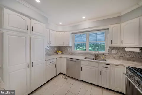 5819 Pine Hill Dr, White Marsh, MD 21162 photo 20