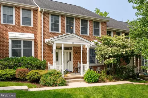 30 Iron Mill Garth, Cockeysville, MD 21030