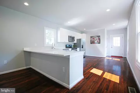 118 2nd Ave, Halethorpe, MD 21227 photo 5