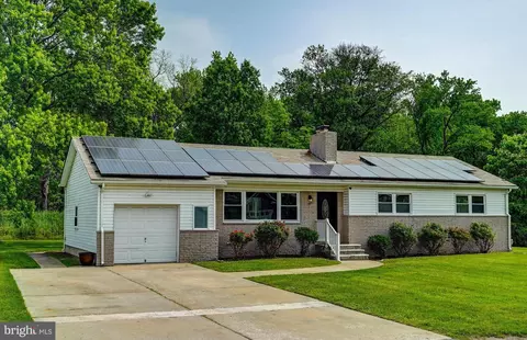 2411 Ruth Ave, Sparrows Point, MD 21219
