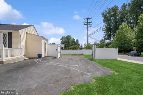 Exterior - 7927 Chipper Rd, Windsor Mill, MD 21244 photo 5 of 13