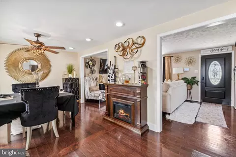Entry Way - 7927 Chipper Rd, Windsor Mill, MD 21244 photo 1 of 3