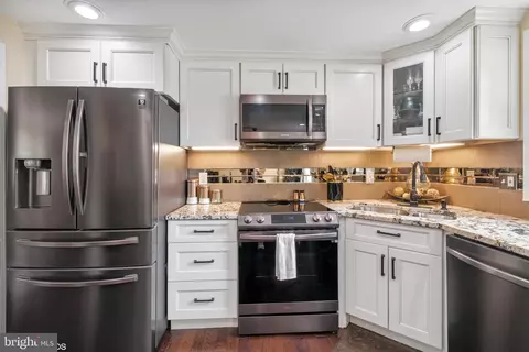 Kitchen - 7927 Chipper Rd, Windsor Mill, MD 21244 photo 3 of 3