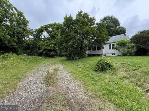 Exterior - 3602 Tulip Ave, Halethorpe, MD 21227 photo 2 of 6