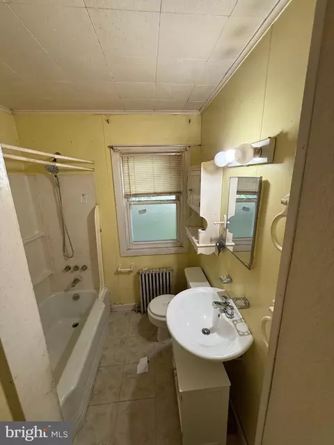 Bath - 3602 Tulip Ave, Halethorpe, MD 21227 photo 1 of 2