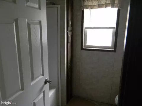 4 Kropf Ln, Sparrows Point, MD 21219 photo 7