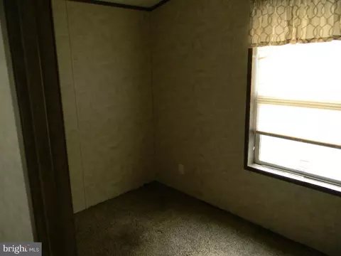 4 Kropf Ln, Sparrows Point, MD 21219 photo 5