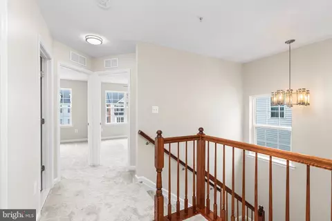 Entry Way - 913 Sandy Run, Middle River, MD 21220 photo 5 of 9