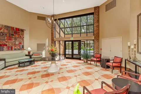3 Southerly #204, Towson, MD 21286