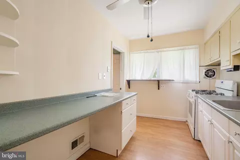 2000 Longview Ct, Rosedale, MD 21237 photo 12