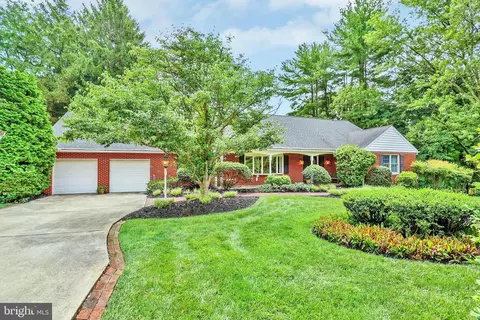 13713 Harcum Rd, Phoenix, MD 21131