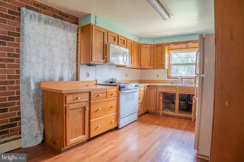 6701 Edwards Ave, Windsor Mill, MD 21244 photo 6