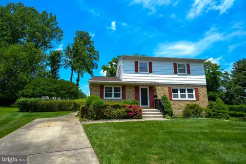 6 Pleasant Brook Ct, Reisterstown, MD 21136