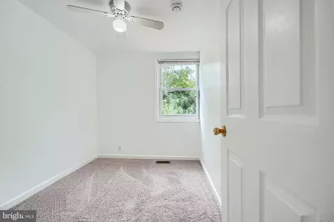 925 Catawba Ct, Halethorpe, MD 21227 photo 16