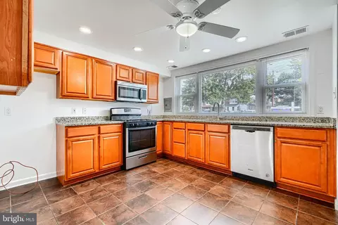925 Catawba Ct, Halethorpe, MD 21227 photo 6