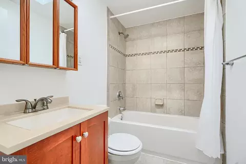 925 Catawba Ct, Halethorpe, MD 21227 photo 25