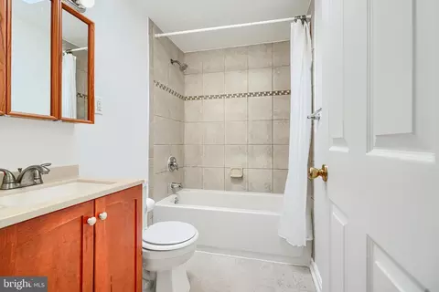 925 Catawba Ct, Halethorpe, MD 21227 photo 24